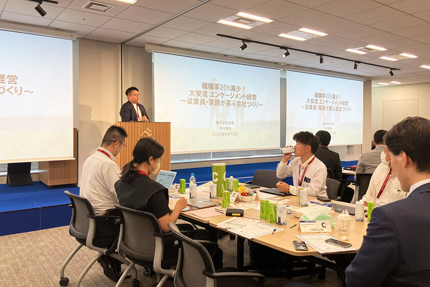 毎回、モデル物流企業によるゲスト講演